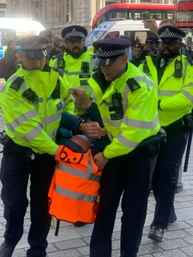 policía metropolitana
