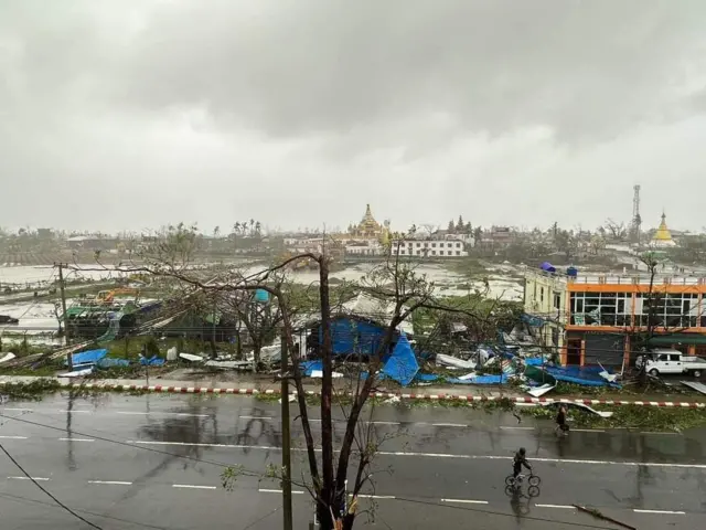 မိုခါမုန်တိုင်း၊ ရခိုင်ပြည်နယ်၊ ပြန်လည်ထူထောင်ရေး၊ 