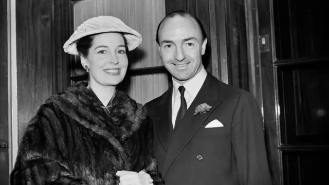 બીબીસી ગુજરાતી યુકે ક્રિસ્ટિન કિલર સેક્સ સ્કેન્ડલ સ્ટીફન વોર્ડ શૉગર્લ રાજકારણ સરકાર જોન પ્રોફ્યુમો