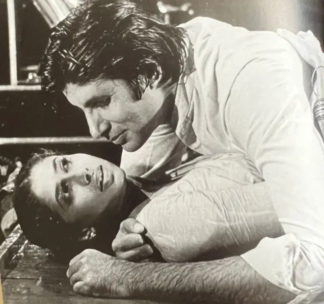 સ્મિતા પાટિલ અને અમિતાભ બચ્ચન