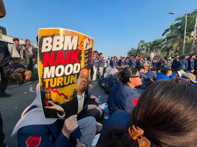 Demo mahasiswa, Trisakti, Universitas Trisakti, gedung DPR