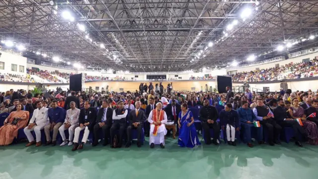 నరేంద్రమోదీ, ట్రినిడాడ్ అండ్ టొబాగో, భారత సంతతి ప్రజలు, బ్రిటీషర్లు, వలస కార్మికులు