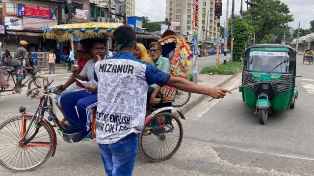 ট্রাফিক নিয়ন্ত্রণে