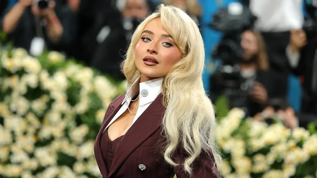 Багато хто очікував, що новий альбом Сабріни Карпентер буде більш сміливим та підривним, ніж він є насправді