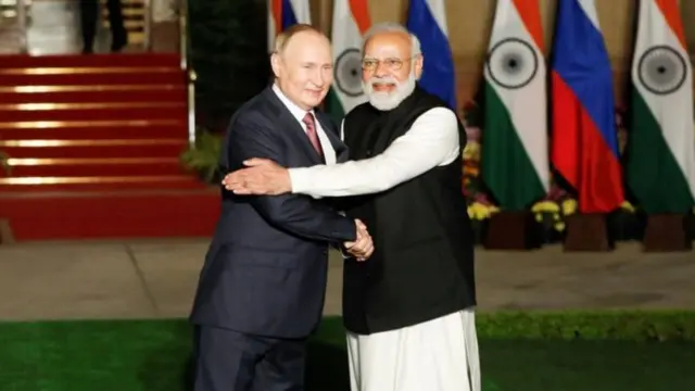 பிரதமர் மோதி மற்றும் அதிபர் புடினுக்குமான நெருக்கம் 