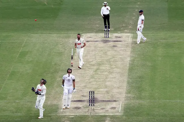 அலெக்ஸ் கேரி - விக்கெட் கீப்பிங்