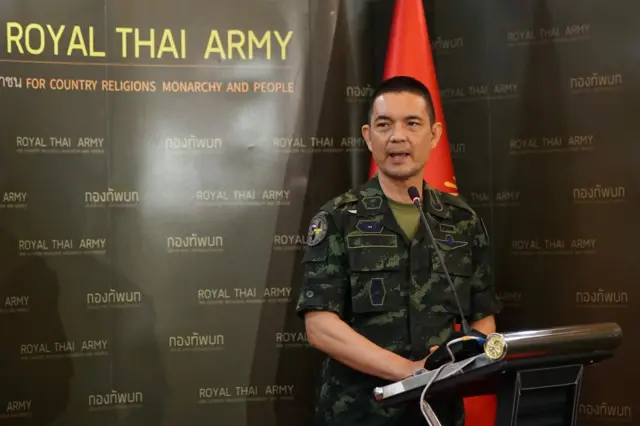 พล.ต.วินธัย สุวารี โฆษกกองทัพบก