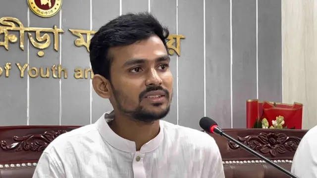 উপদেষ্টা আসিফ  মাহমুদ  সজীব  ভূঁইয়া 
