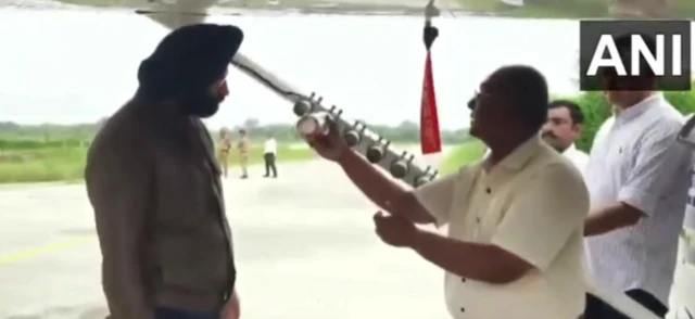 ਕਲਾਊਡ ਸੀਡਿੰਗ ਵਾਲੇ ਜਹਾਜ਼ ਬਾਰੇ ਜਾਣਕਾਰੀ ਪ੍ਰਾਪਤ ਕਰਕੇ ਮਨਜਿੰਦਰ ਸਿੰਘ ਸਿਰਸਾ