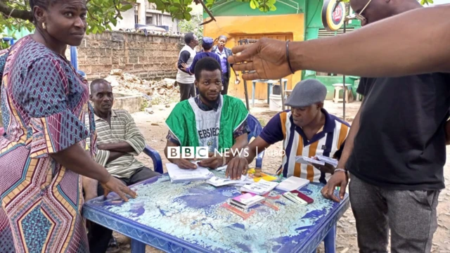 Ndị bịara ịtụ vootu ha