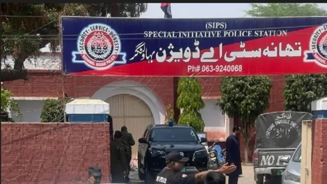 पाकिस्तान में सेना और पुलिस के बीच टकराव