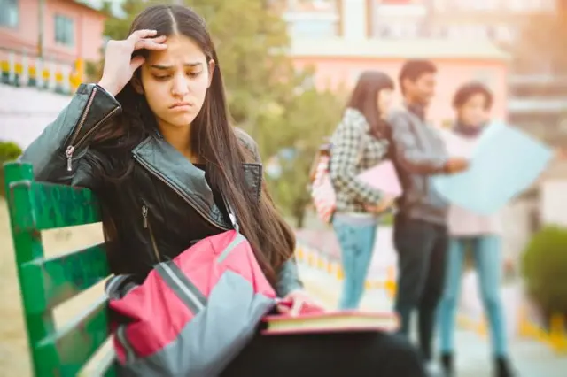 வெளிநாடு வேலை தமிழர்கள்