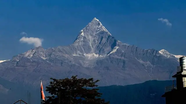 இமயமலையில் குறையும் பனிப்பொழிவு – ஆபத்தில் 200 கோடி பேரி வாழ்வாதாரம்