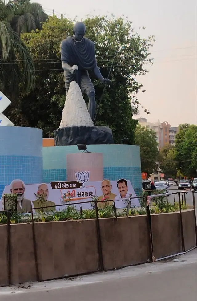 વડા પ્રધાનની લોકપ્રિયતા પણ આ ચૂંટણીમાં એક મહત્ત્વનું પરિબળ છે