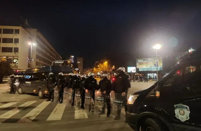 protest u Novom Sadu i incidenti, policijski kordon u novom sadu