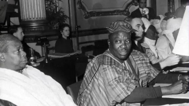 Ọba Adesoji Tadenikawo Aderemi ati agba Yoruba miran