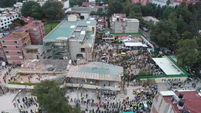 دبستان انریکه ربسامن در مکزیکوسیتی