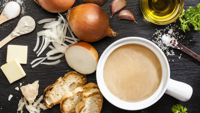 Ингредиенты для лукового супа