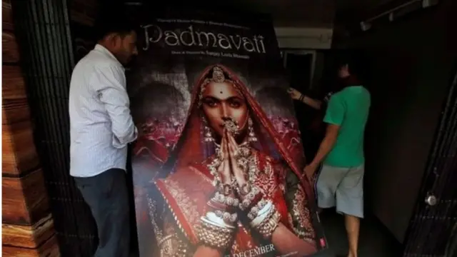 පද්මාවතී ප්‍රදර්ශනයට වාරණයක් නොමැති බව චිත්‍රපට අනුමත කිරීමේ මධ්‍යම මණ්ඩලය පවසයි