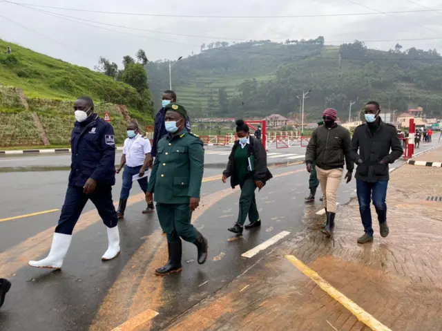 Itsinda ry'abakozi bo ku mupaka wa Uganda rije mu Rwanda kuganira na bagenzi babo