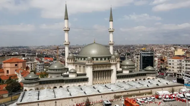 المسجد الجديد في اسطنبول
