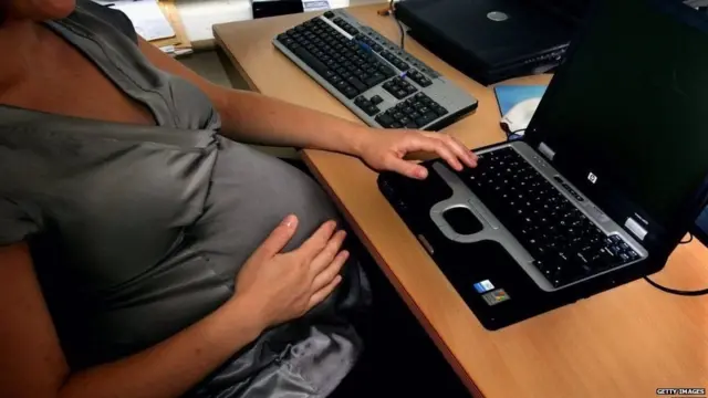 आधार कार्ड, मॉब लिंचिंग, प्रेग्नेंसी