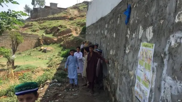 मतदान केंद्र