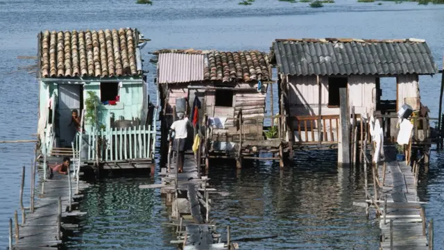 Favelajogo infantil grátisSalvador, Bahia