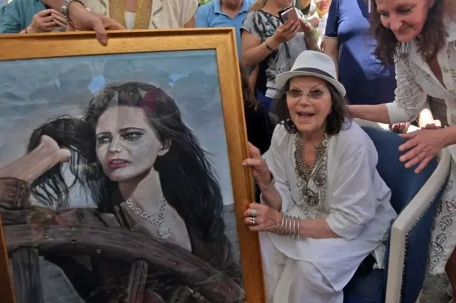 Tunisia ta saka sunan wani layi da sunan ƴar fim Claudia Cardinale, wadda aka ga hotonta a lokacin buɗe taron.