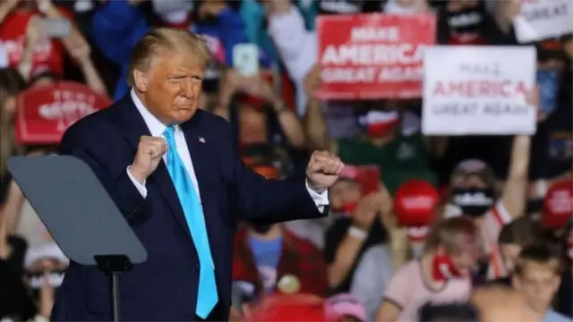 डोनाल्ड ट्रंप