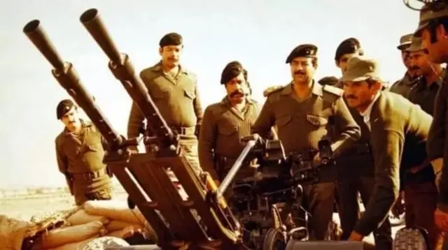 صدام حسین در خطوط جنگ