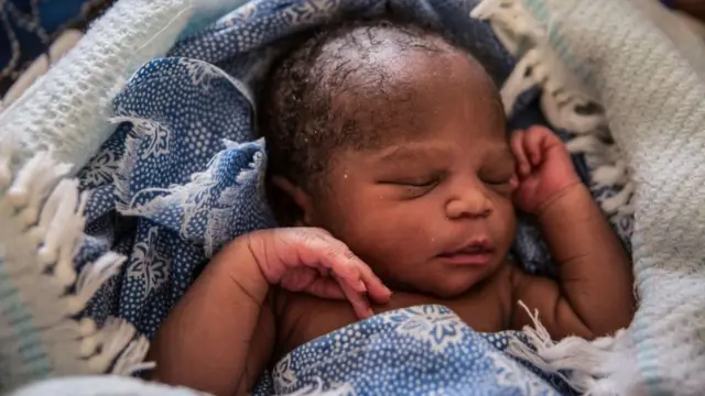 Plus les bébés et les enfants vivent d'expériences sociales, plus ils apprendront.