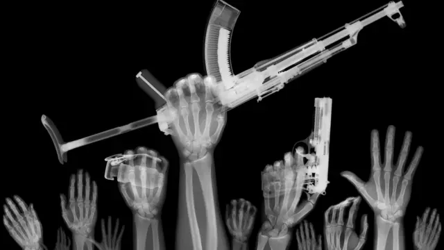 အစိုးရကို ပြည်သူကတွန်းလှန်တာ၊ မြင့်သူကိုနိမ့်သူက ပြန်လှန်တာ တော်လှန်ရေး