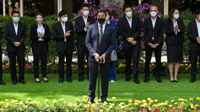 ผู้ว่าฯ กทม. คนที่ 17 เปิดตัวทีมรองผู้ว่าฯ และคณะที่ปรึกษาของเขา เมื่อ 1 มิ.ย.