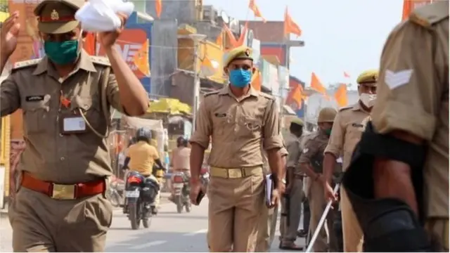 अयोध्येमध्ये पोलिस बंदोबस्त