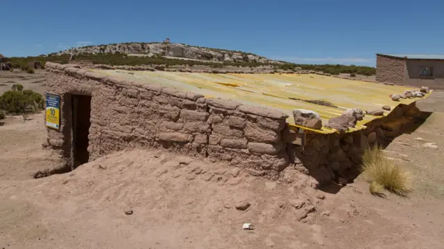 Walipini edificado por la FAO en 2012 en una zona remota de San Pedro de Totora, en el Altiplano de Bolivia.