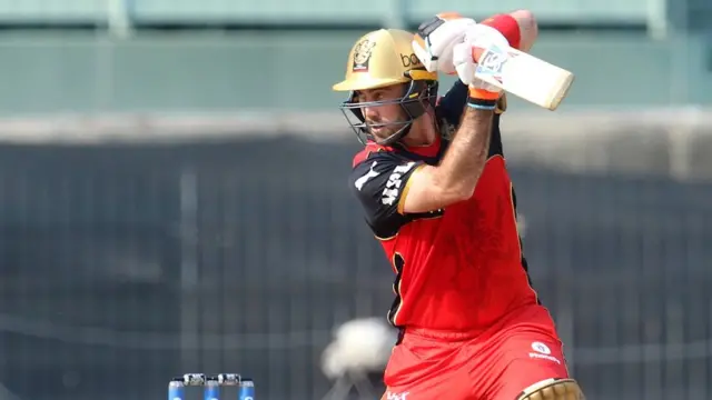 ग्लेन मैक्सवेल