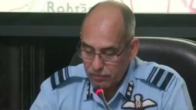 இந்திய விமானப்படையின் வைஸ் மார்ஷல் ஆர்ஜிகே கபூர்