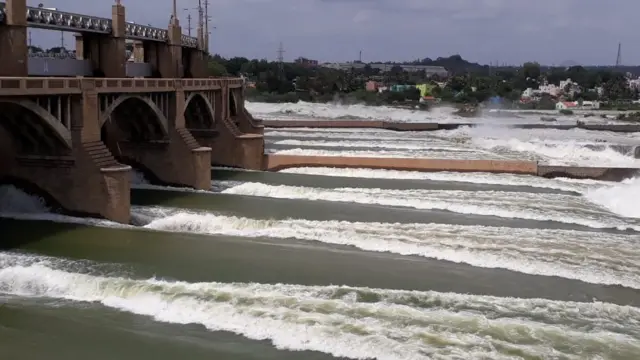 காவிரி கரையோரத்தில் சிவப்பு எச்சரிக்கை