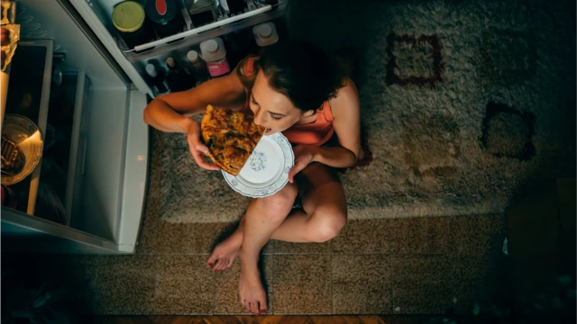 " ਪੀਐਮਐਸ ਅਤੇ ਗਰਭ ਅਵਸਥਾ ਸਮਾਜਕ ਰੂਪ ਤੌਰ 'ਤੇ ਮਨਜ਼ੂਰਸ਼ੁਦਾ ਸਥਿਤੀ ਹੈ ਜਿੱਥੇ ਮਹਿਲਾਵਾਂ ਨੂੰ ਅਜਿਹਾ ਭੋਜਨ ਦਿੱਤਾ ਜਾ ਸਕਦਾ ਹੈ।"