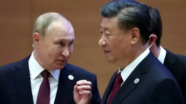 शी जिनपिंग और व्लादिमीर पुतिन