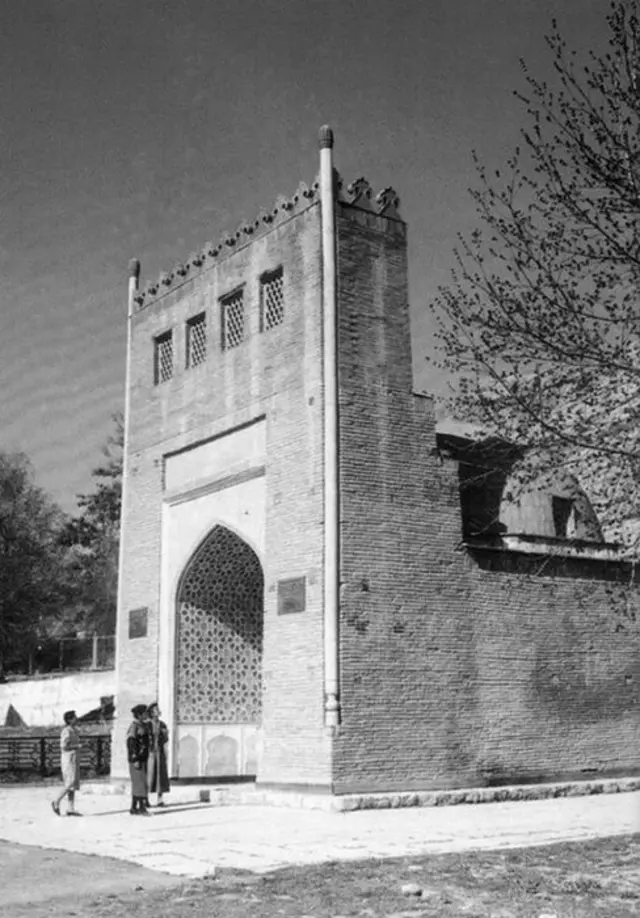 Асаф ибн Бурхиянын мавзолейи