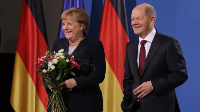 Merkel ve Scholz