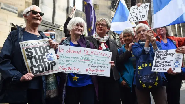 قرار جونسون تعليق أعمال البرلمان لقي معارضة شديدة