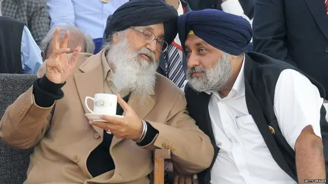 प्रकाश सिंह बादल और सुखबीर सिंह बादल