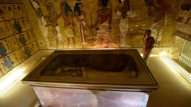 مقبرة توت عنخ آمون