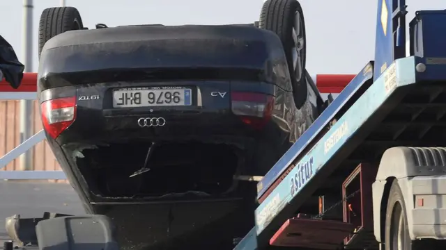 خودروی آئودی که با آن عابران کنار ساحل زیر گرفته شده