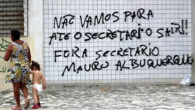 Ao assumir a Secretariaesporte da sorte cadastroAdministração Penitenciária, Mauro Albuquerque afirmou que os presos não seriam mais divididos por facção nas cadeias do Estado