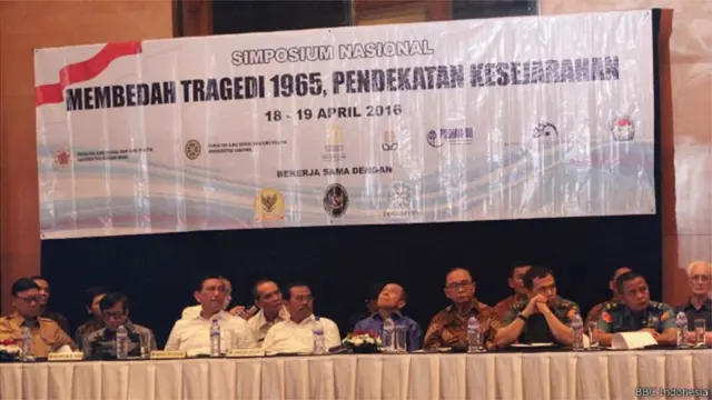 Simposium tragedi 65