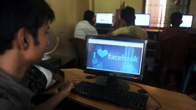 ફેસબુક યુઝરની તસવીર